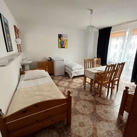 Rodzinna Проживание в семье Мельно